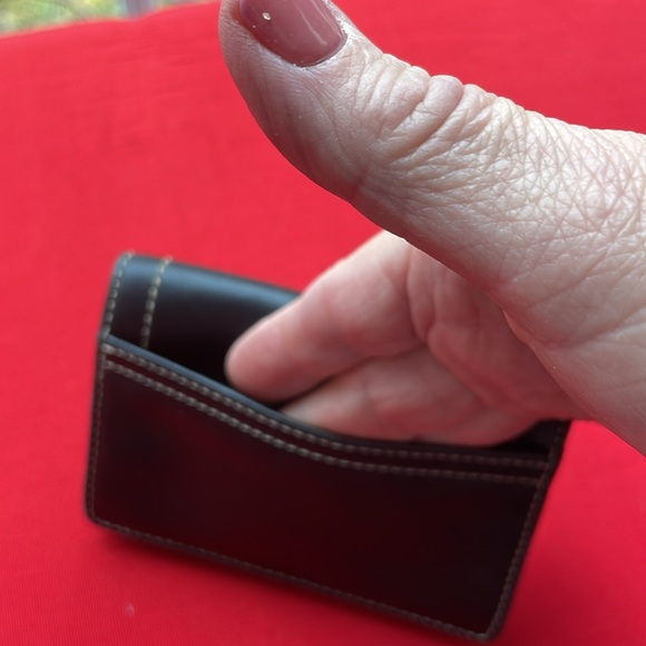 COACH LEATHER CARD CASE - Picture 3 of 9